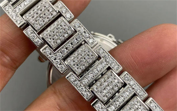 揭秘卡地亚腕表划痕修复秘籍：让你的时间伴侣焕然一新！（图）